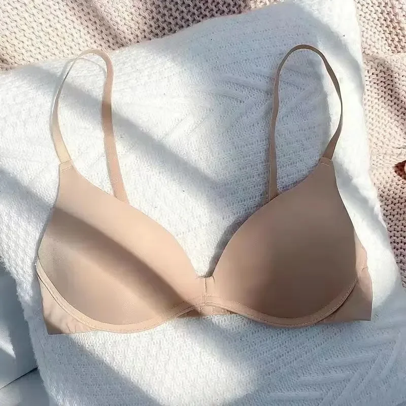 日本製ワンピーススムースガールシームレススモールプッシュアッ - Sleep Bra Bralette のレビューと価格