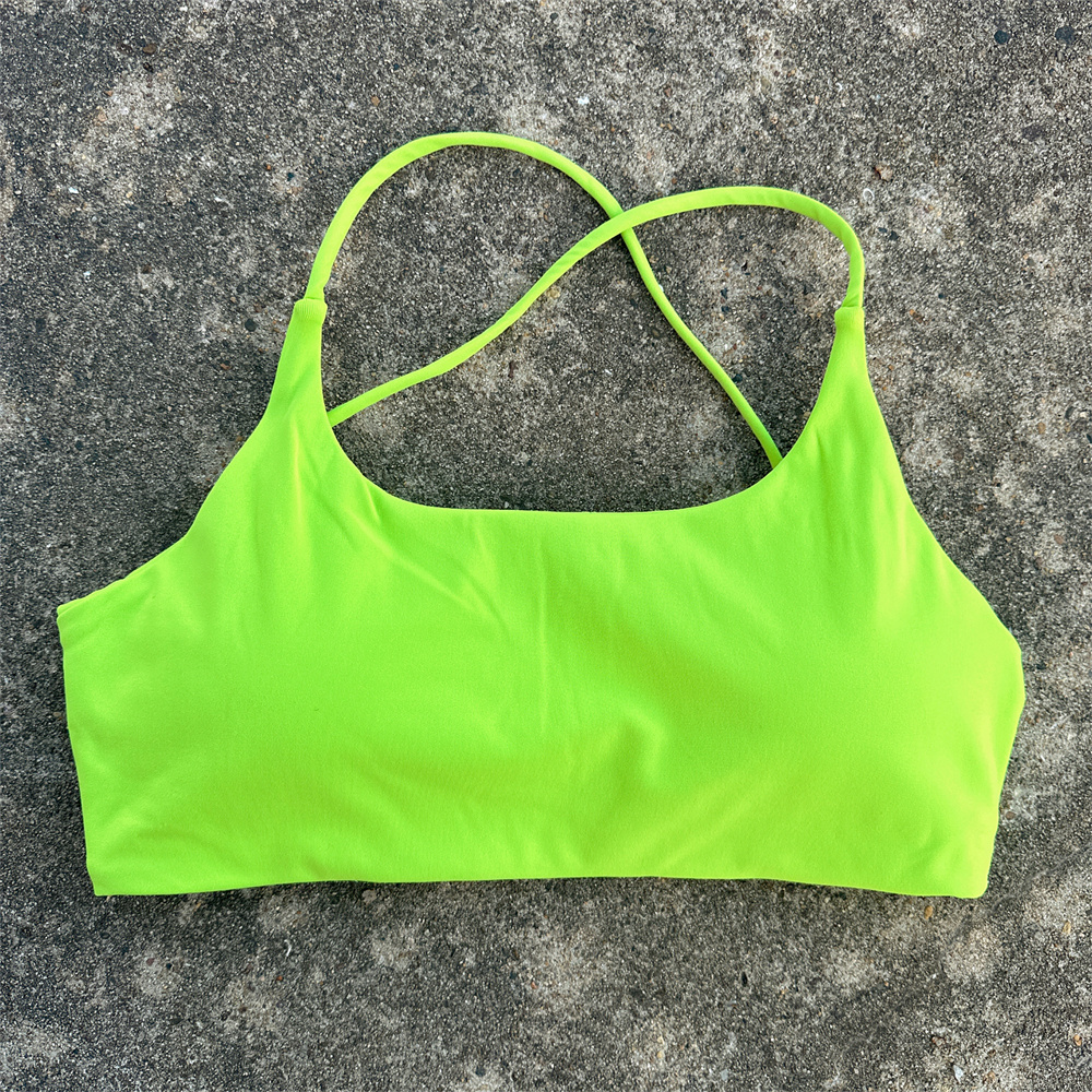 ソリッドカラータイト総合トレーニング女性フィットネスブラジャ - Underwire Bra Padded のレビューと価格